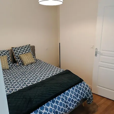 Des Roses - T2, 31m2, 1er Etage, Vue Jardin, 