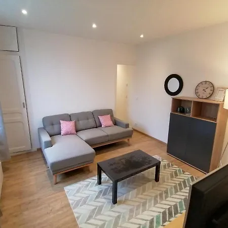 Des Roses - T2, 31m2, 1er Etage, Vue Jardin, 