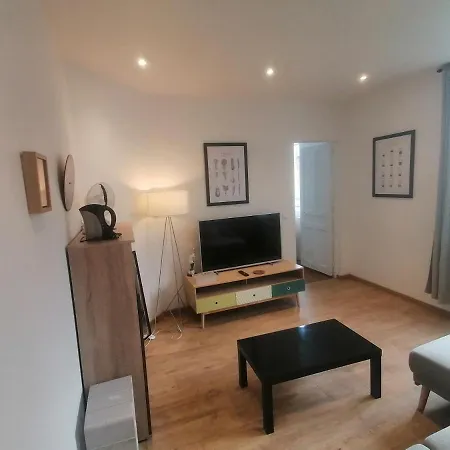Des Roses T2, 31m2, 1er étage, Vue Jardin, Le Scandinave Appartement