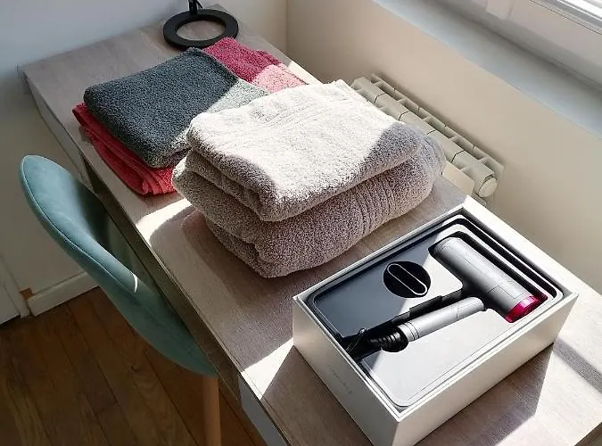 Апартаменты Des Roses - T2, 31m2, 1er Etage, Vue Jardin, 