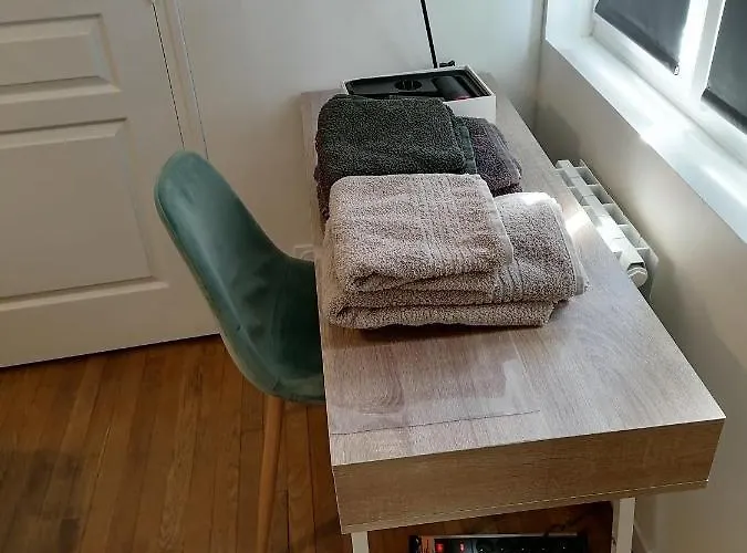 Апартаменты Des Roses - T2, 31m2, 1er Etage, Vue Jardin, 