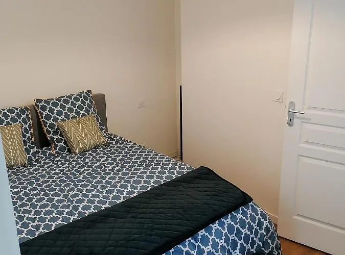 Des Roses - T2, 31m2, 1er Etage, Vue Jardin, 