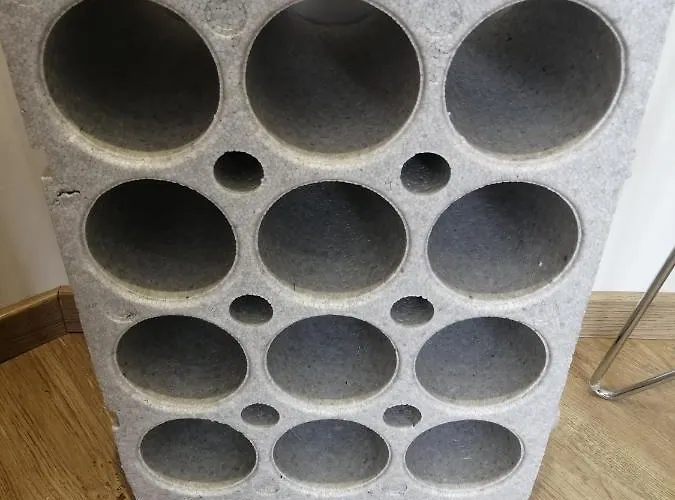 Des Roses - T2, 31m2, 1er Etage, Vue Jardin, 